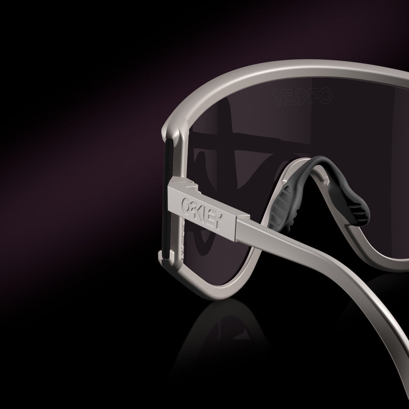 Oakley Muzm Eyeshade Cool Gray W/prizm Low Light