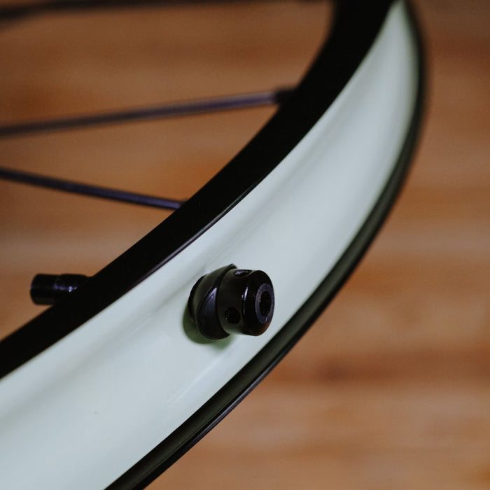 STAN'S NOTUBES - TUBELESS UNIVERSAL+ VALVE