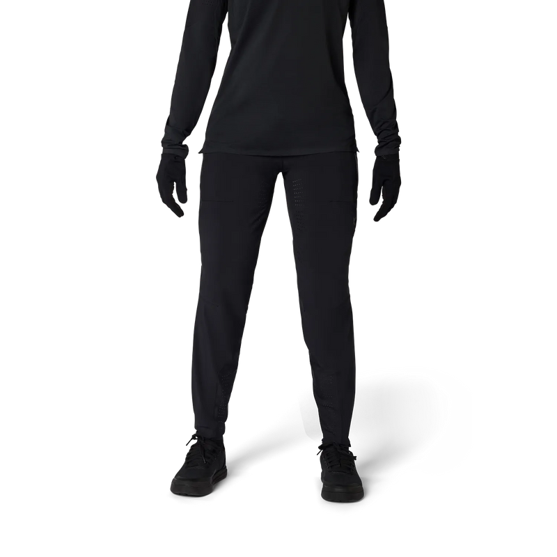 26 Fox Womens Flexair Pant