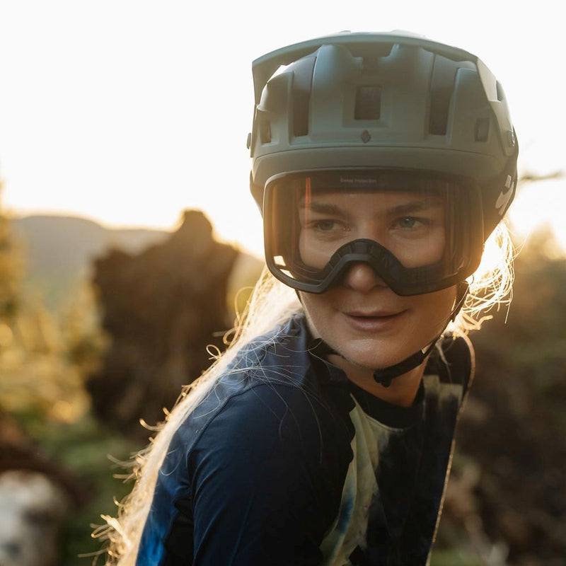 Sweet Protection - Bushwhacker 2vi Mips Helmet - Woodland