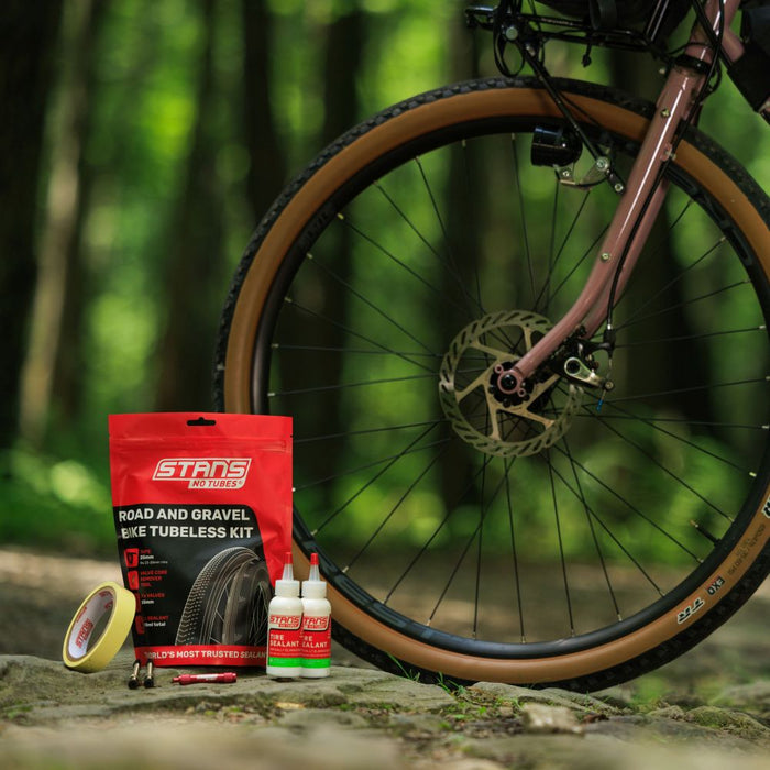 STAN'S TUBELESS KIT - ROAD