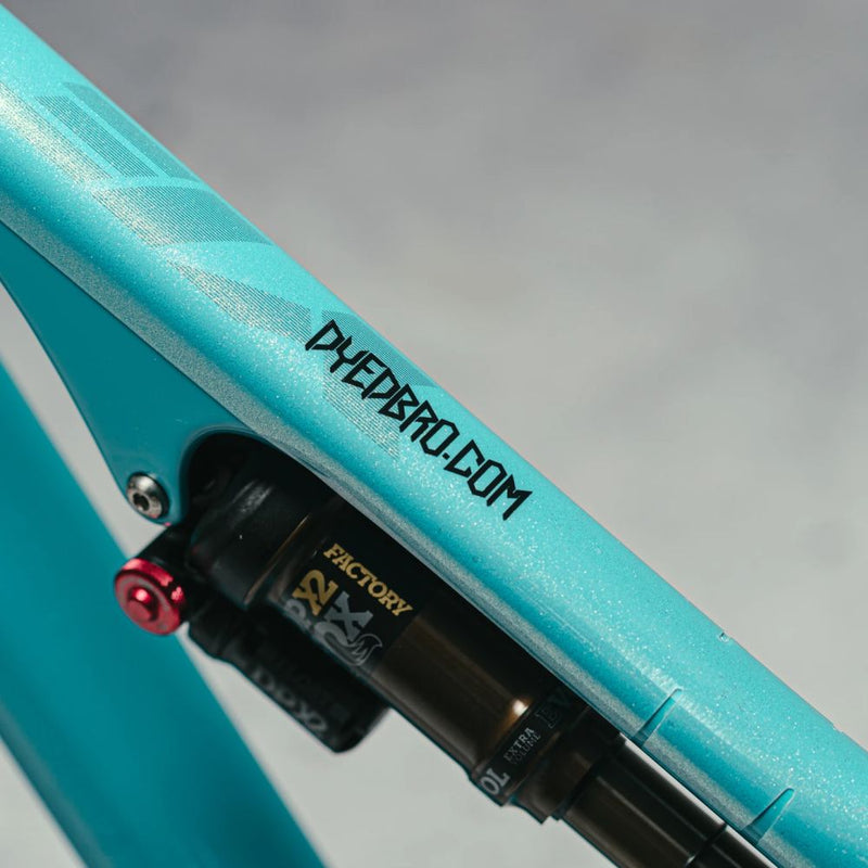 Dyedbro - Clear Glitter